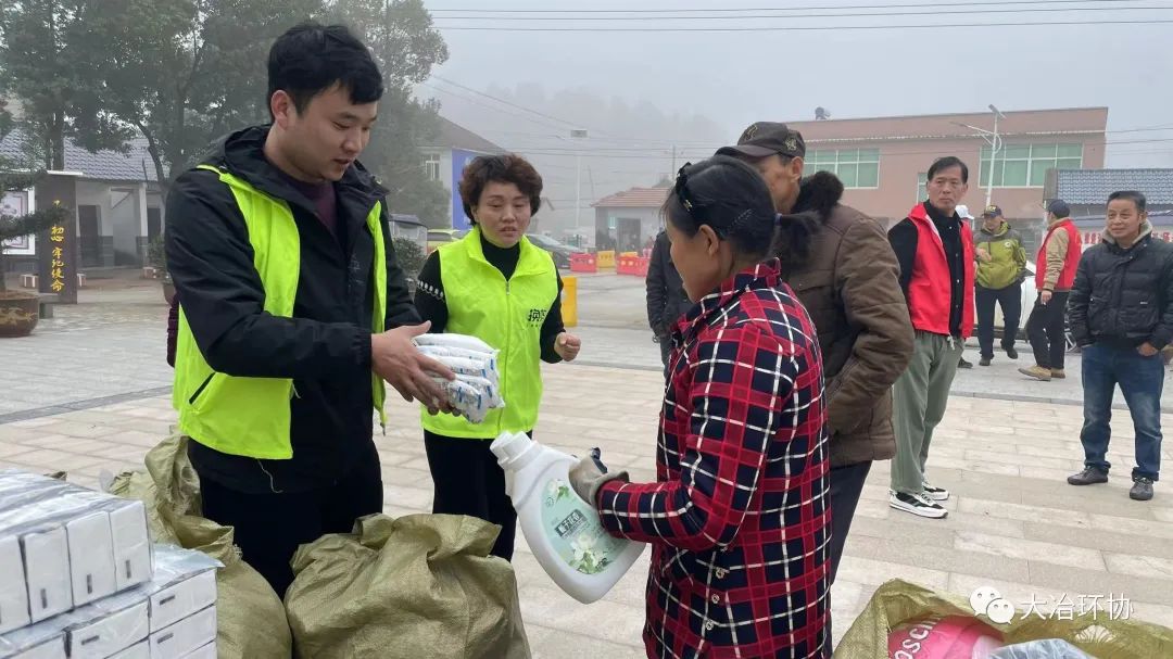 垃圾分类进乡村，环保行动暖人心(图11)
