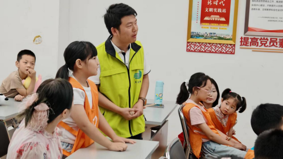 协会开展“美丽中国我先行”主题宣传活动(图1) 640.png